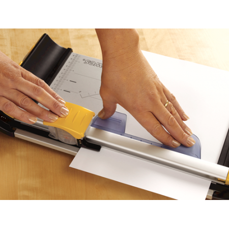 Taglierina Proton A4 - Fellowes